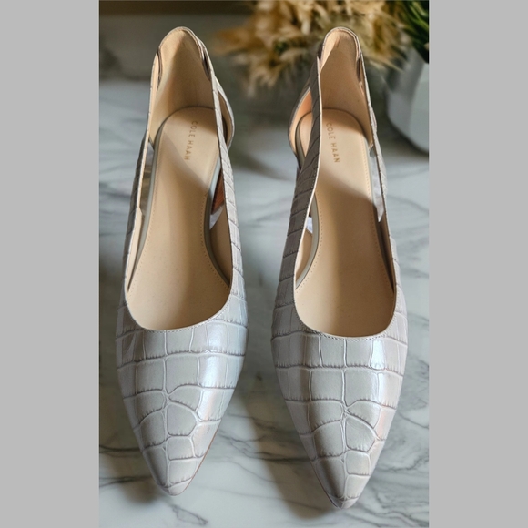 COLE HAAN GRAY CHIC CROC EMBOSSED DESIGNER HEELS - Picture 7 of 7